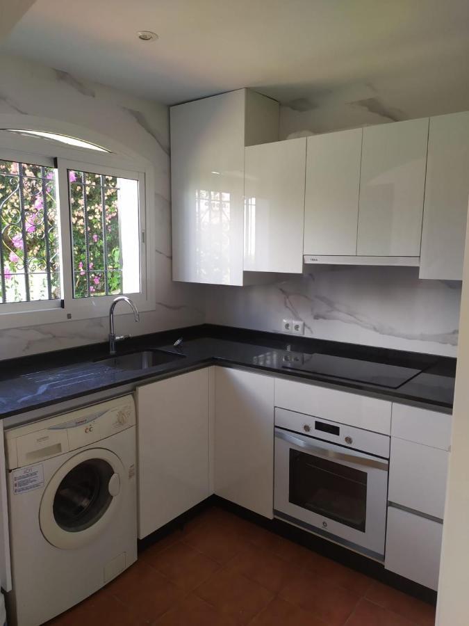 Appartamento Pinos 11 Menyber Nerja Esterno foto