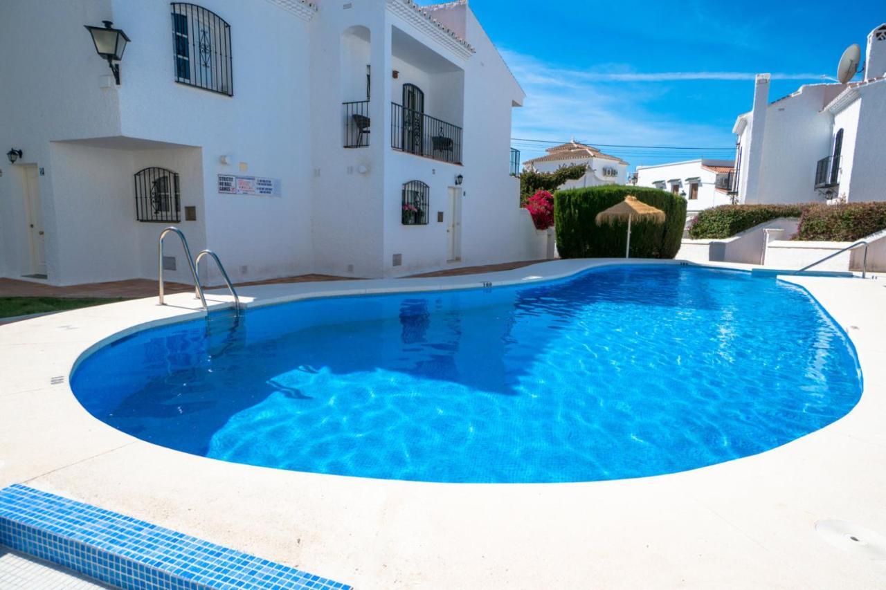 Appartamento Pinos 11 Menyber Nerja Esterno foto